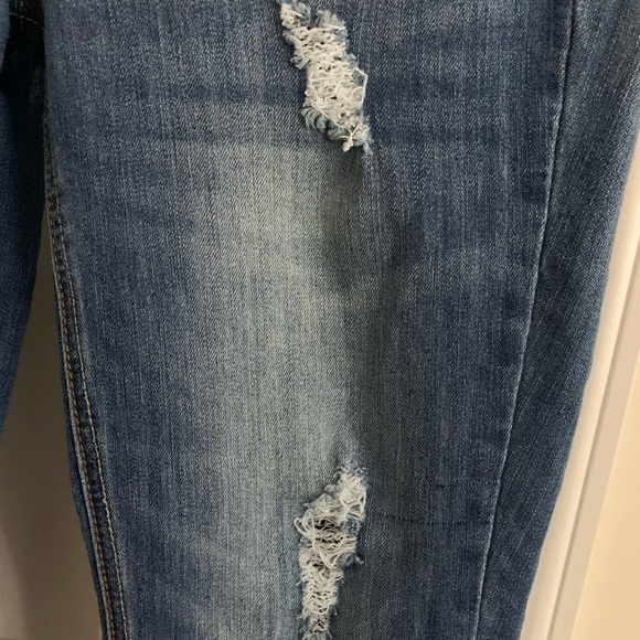 Skinny Low Rise Ripped Jeans - Picture 2 of 7